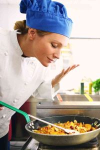 Funções e direitos da cozinheira
