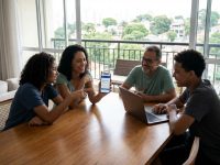 contratar profissional doméstico rápido usando aplicativo